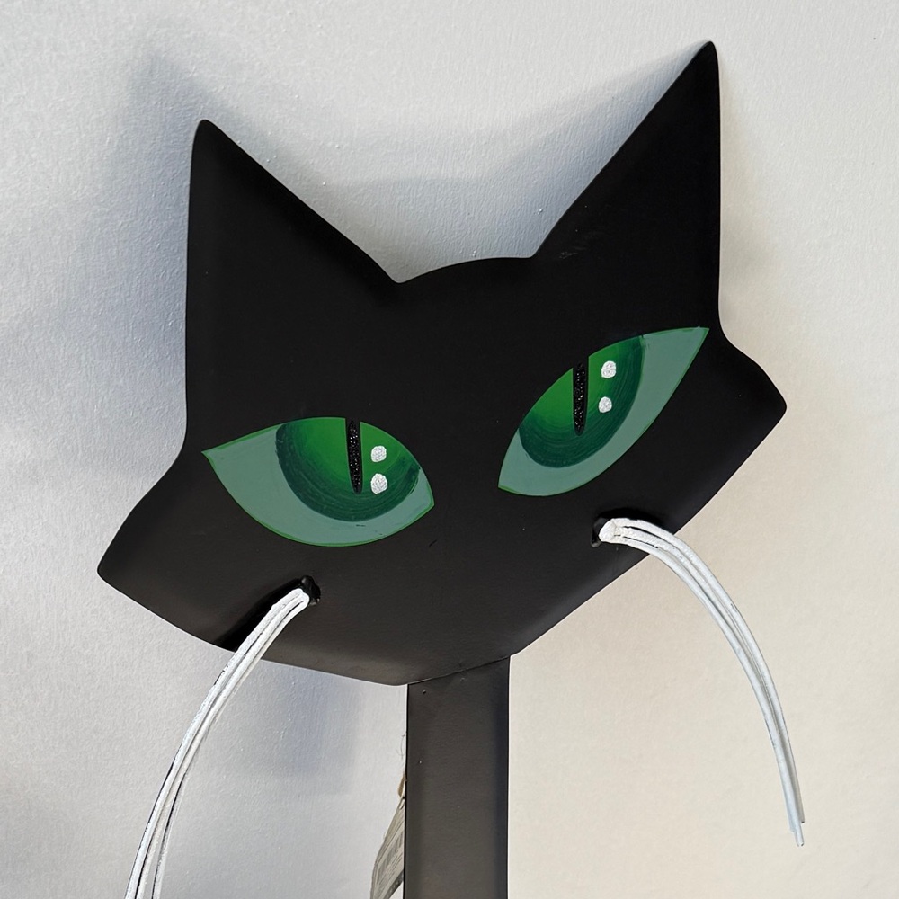 The Round Top Collection Tall Black Cat 
used once in 2024.